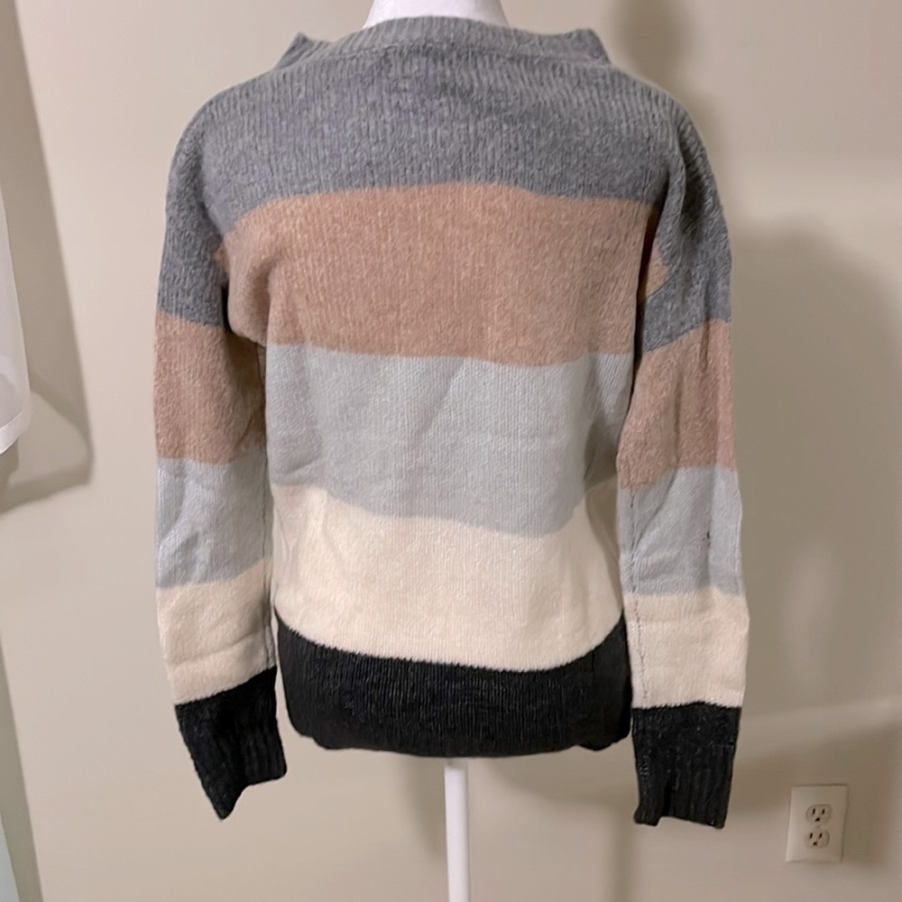 Color block sweater - Picture 2 of 2